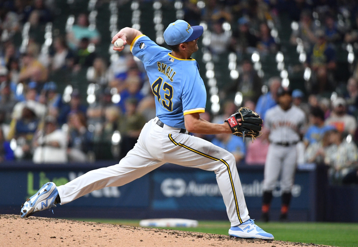Milwaukee Brewers relief pitcher Ethan Small delivers a pitch against the SF Giants in the sixth inning at American Family Field. (2023)